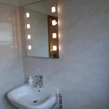 Haus Sonneneck 招待所 梅德巴赫